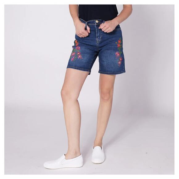 DG2 by Diane Gilman Women's Stretch Denim Essential Short Midtone Choose Your Sz - Picture 2 of 4